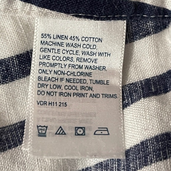 NAUTICA White & Navy Striped Cotton Mid-Rise Shorts, Size 16 - Picture 6 of 7